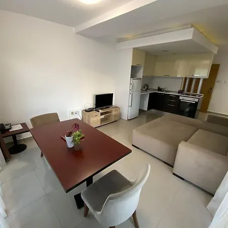 דירה Private Flat In Famagusta Center With Perks פמגוסטה