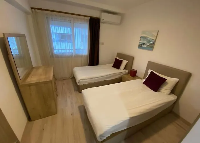 Private Flat In Famagusta Center With Perks